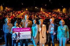 Dr. Eveline Maslon (BZgA), Fabian Kirking (Filmpassage Mülheim GmbH), Barbara Steffens (NRW-Gesundheitsministerin), Dr. Hans-Jürgen Hallmann (ginko Stiftung für Prävention), Bürgermeisterin Magarete Wietelmann, Foto: Sinus - Büro für Kommunikation GmbH 
