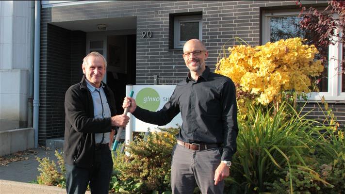 Dr. Hans-Jürgen Hallmann übergibt den Staffelstab an Armin Koeppe