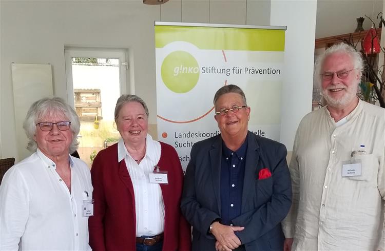 Norbert Kathagen, Fachstelle, Gewinnerin Regine Schulz, Schirmfrau Dr. Daniela Grobe, Gewinner Wilhelm Schmitz (v.l.n.r.)