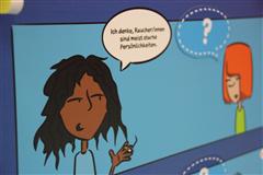 An der Station 2 regen kurze Comics die Schüler/innen zum Diskutieren an.
