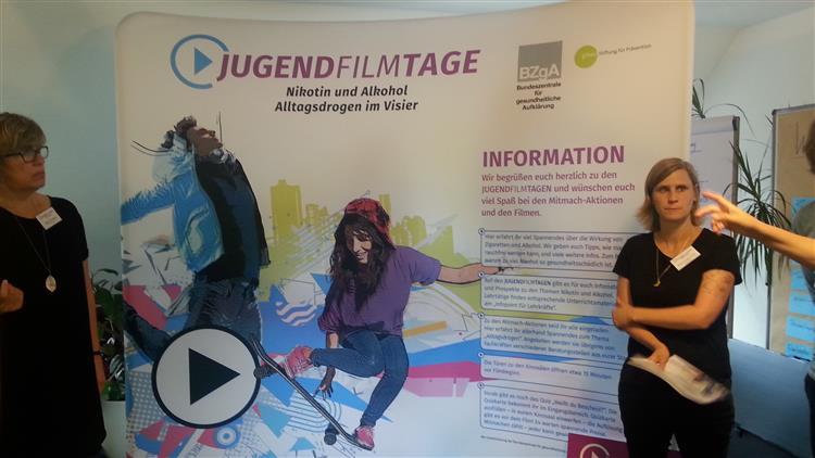 fertig aufgebaute Startwand der JugendFilmTage