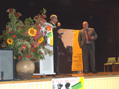 Bürgermeister Ernst und Hergarten als Grußwortteam