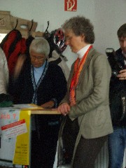 D. Behler-Brodd (r.) koordiniert bis zum Schluss